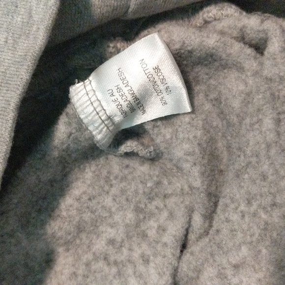 Simple oversized grey hoodie - Picture 6 of 6